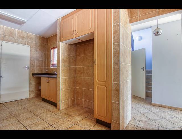 3 BEDROOM CLUSTER TO LET IN CRAIGAVON